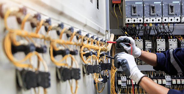 Professional Electrician technician working in Holdenville, OK